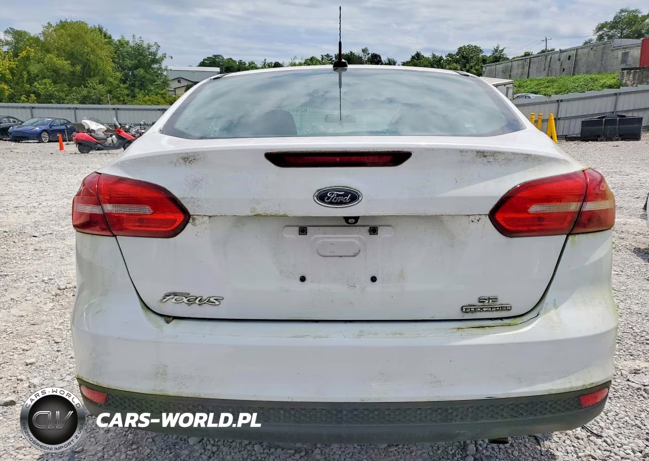 2016 Ford Focus Se VIN:1FADP3F20GL347981 - 6