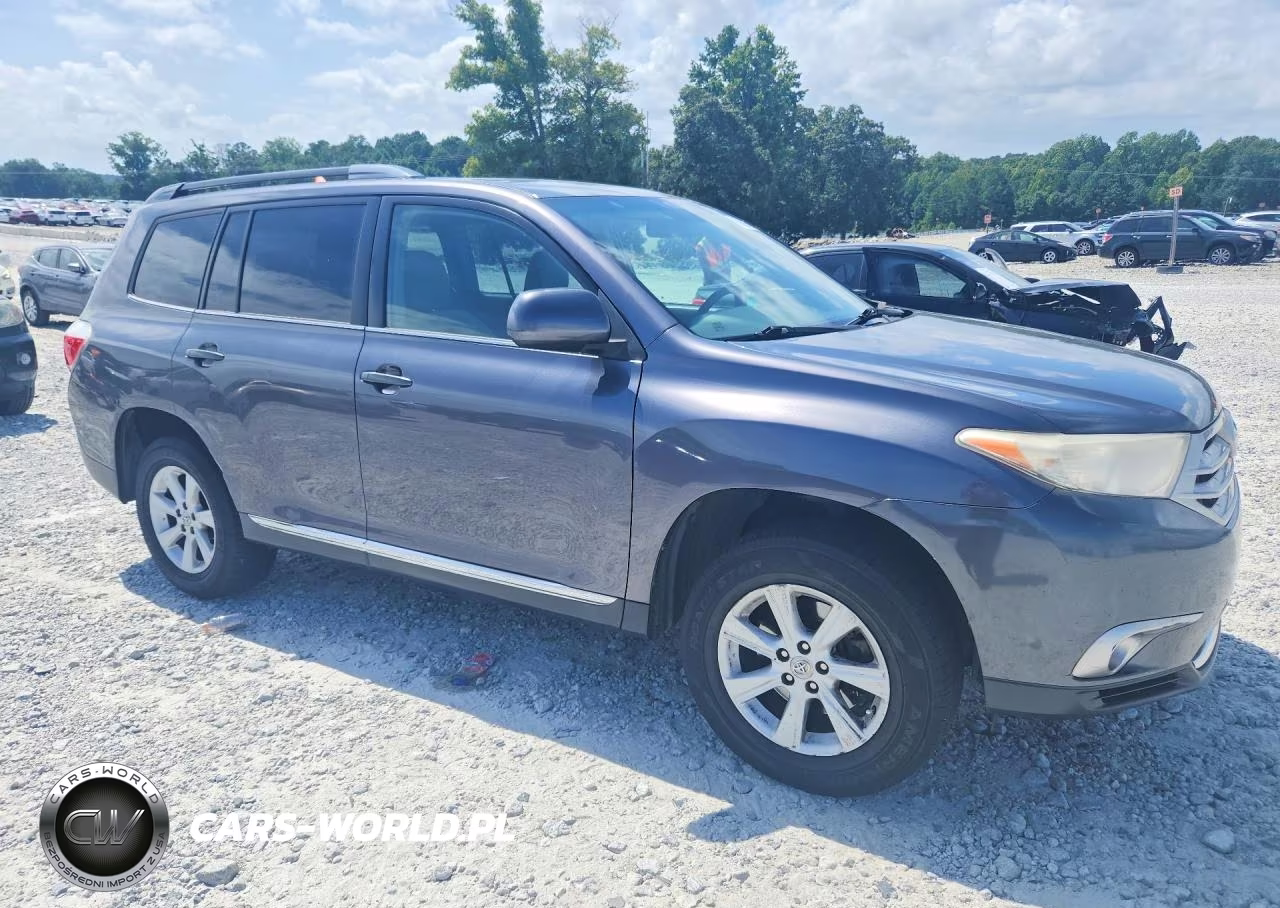 2013 Toyota Highlander Plus VIN:5TDZA3EH5DS043000 - 4