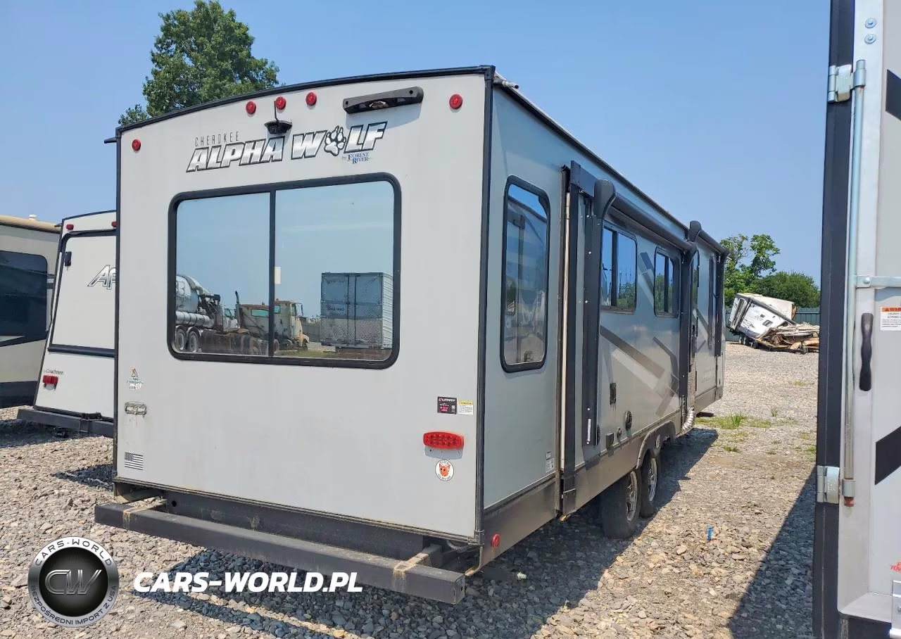 2023 Forest River Alpha Wolf Camper VIN:5ZT2CKRB6P2012277 - 4
