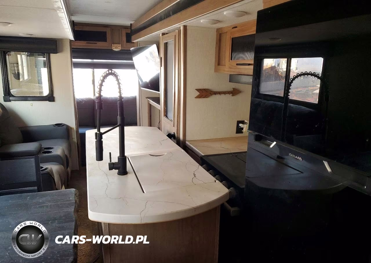 2023 Forest River Alpha Wolf Camper VIN:5ZT2CKRB6P2012277 - 6