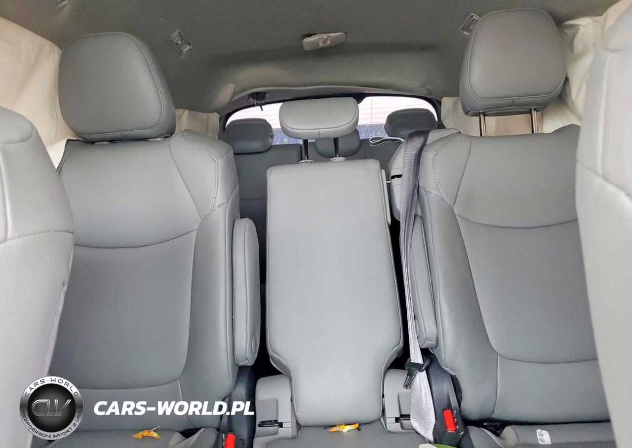 2025 Toyota Sienna Xle 8-Passenger VIN:5TDYRKEC1SS276632 - 10