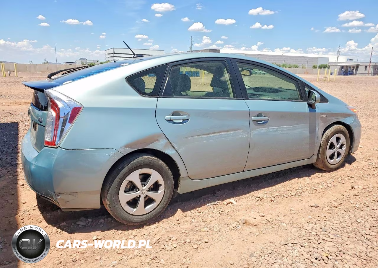 2015 Toyota Prius Four VIN:JTDKN3DU5F1988811 - 3