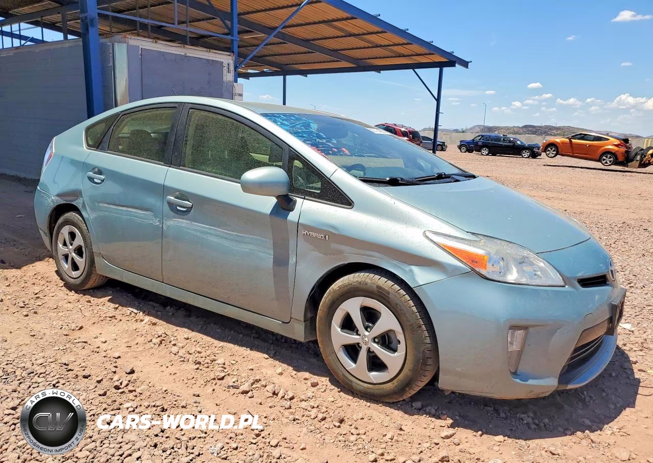 2015 Toyota Prius Four VIN:JTDKN3DU5F1988811 - 4
