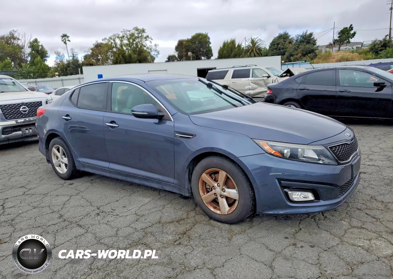 2015 Kia Optima Lx VIN:5XXGM4A71FG485844 - 4