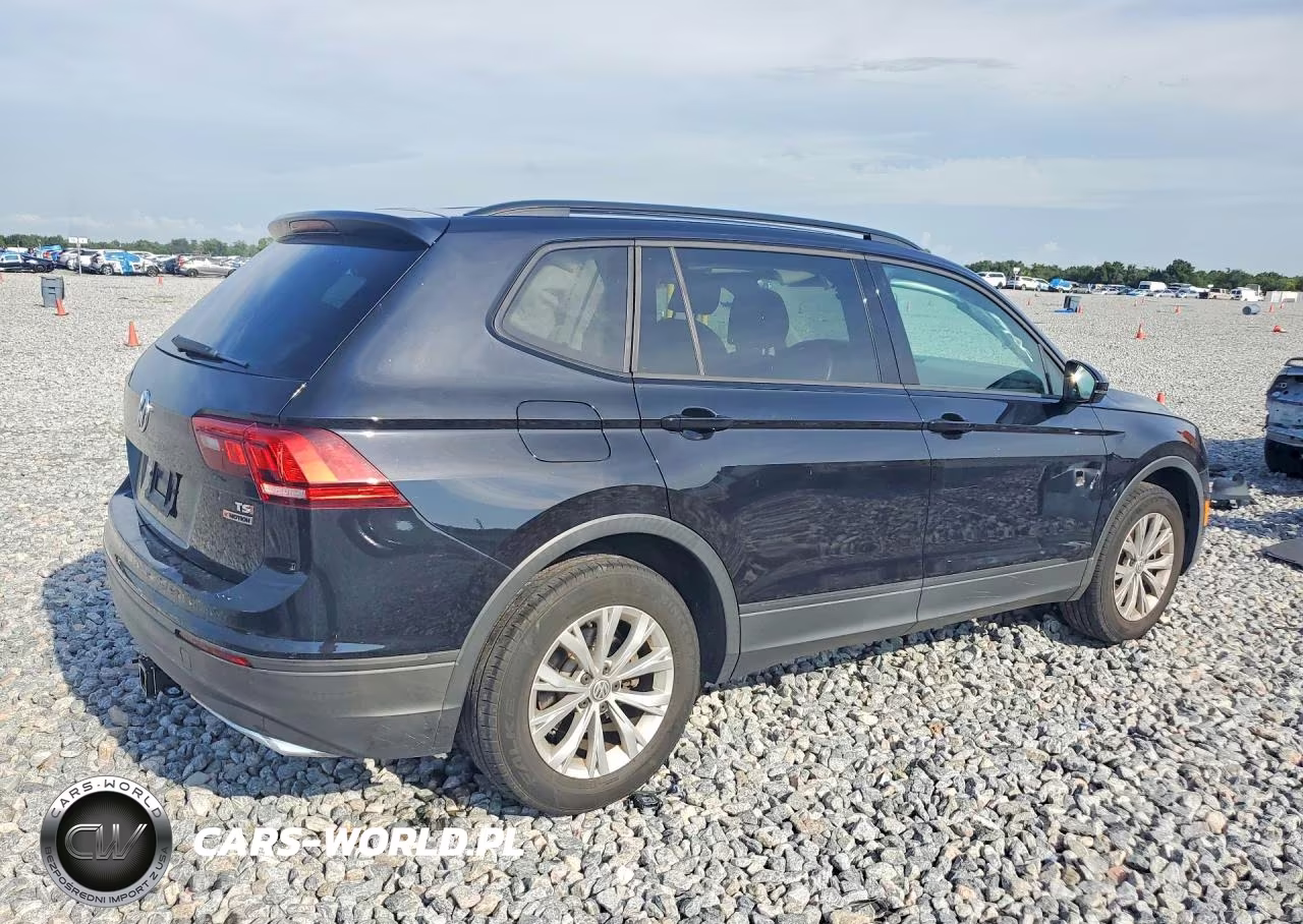 2018 Volkswagen Tiguan S VIN:3VV0B7AX8JM083238 - 3