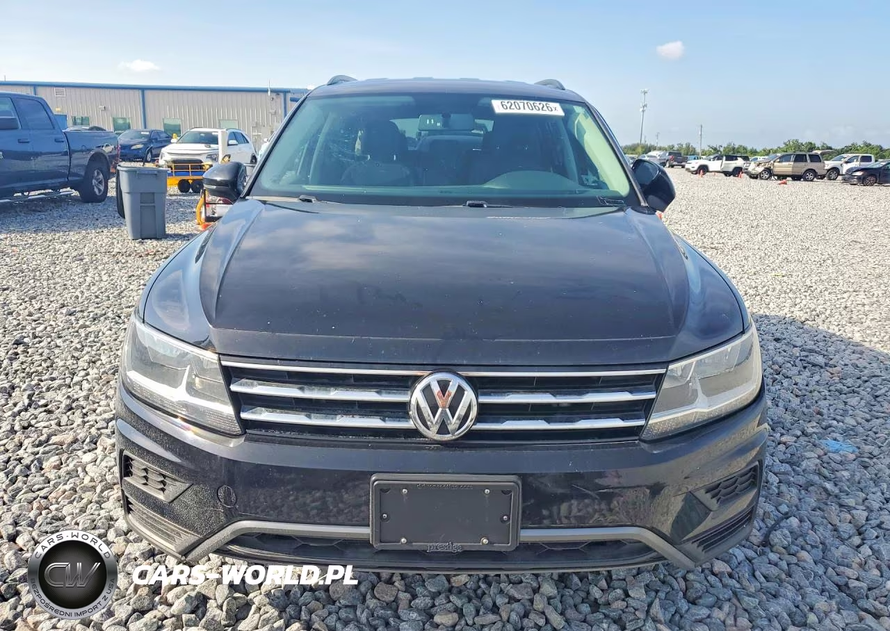 2018 Volkswagen Tiguan S VIN:3VV0B7AX8JM083238 - 5