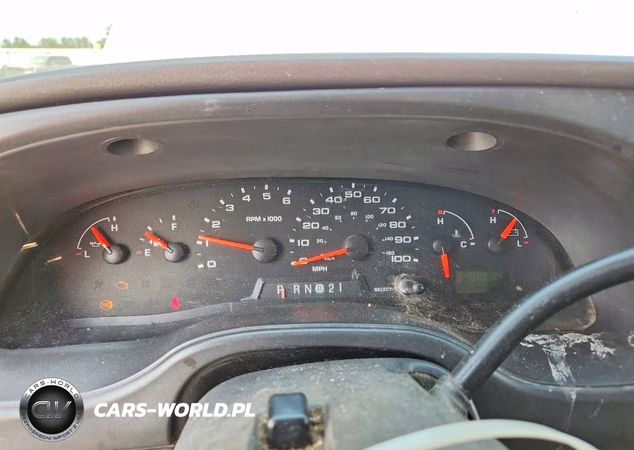 2004 Ford E250 Delivery Van VIN:1FTNE24L74HB53702 - 9