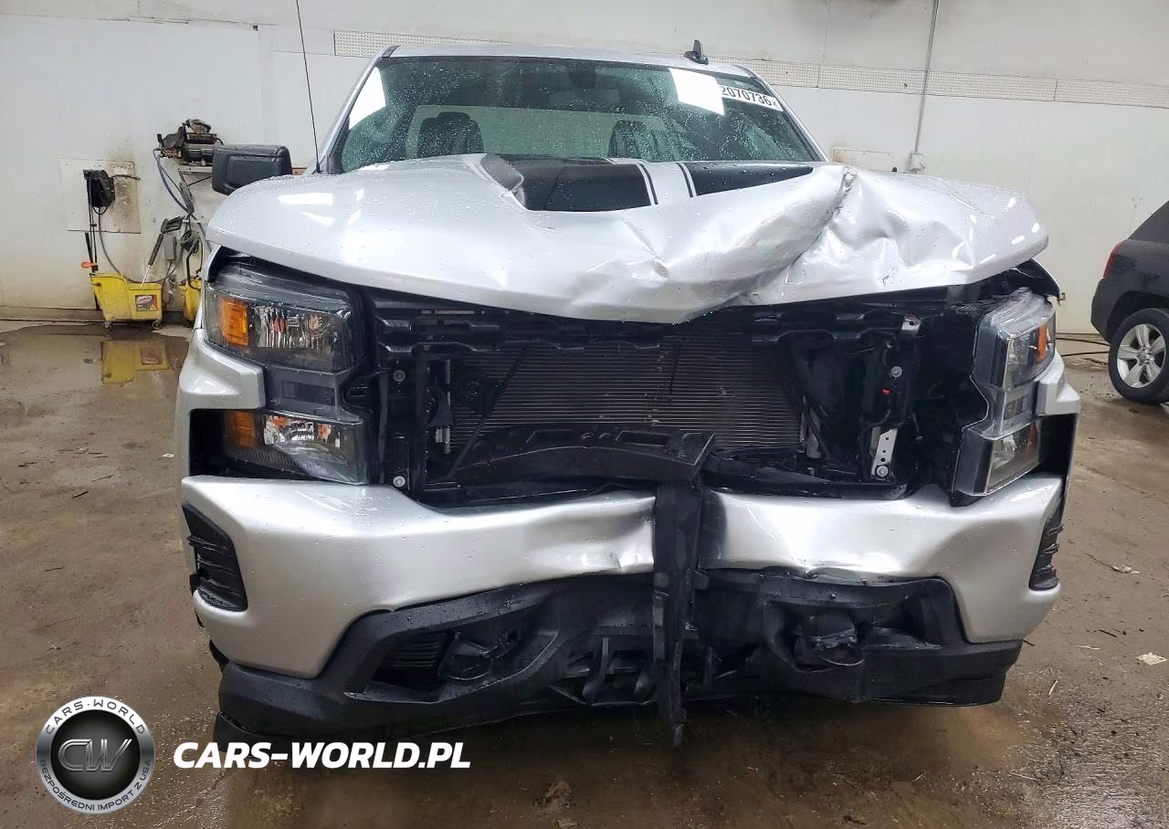 2021 Chevrolet Silverado K1500 Custom VIN:1GCRYBEK6MZ343886 - 5