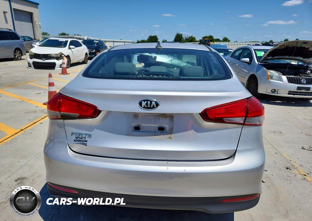 2017 Kia Forte Lx VIN:3KPFK4A74HE066173 - 6