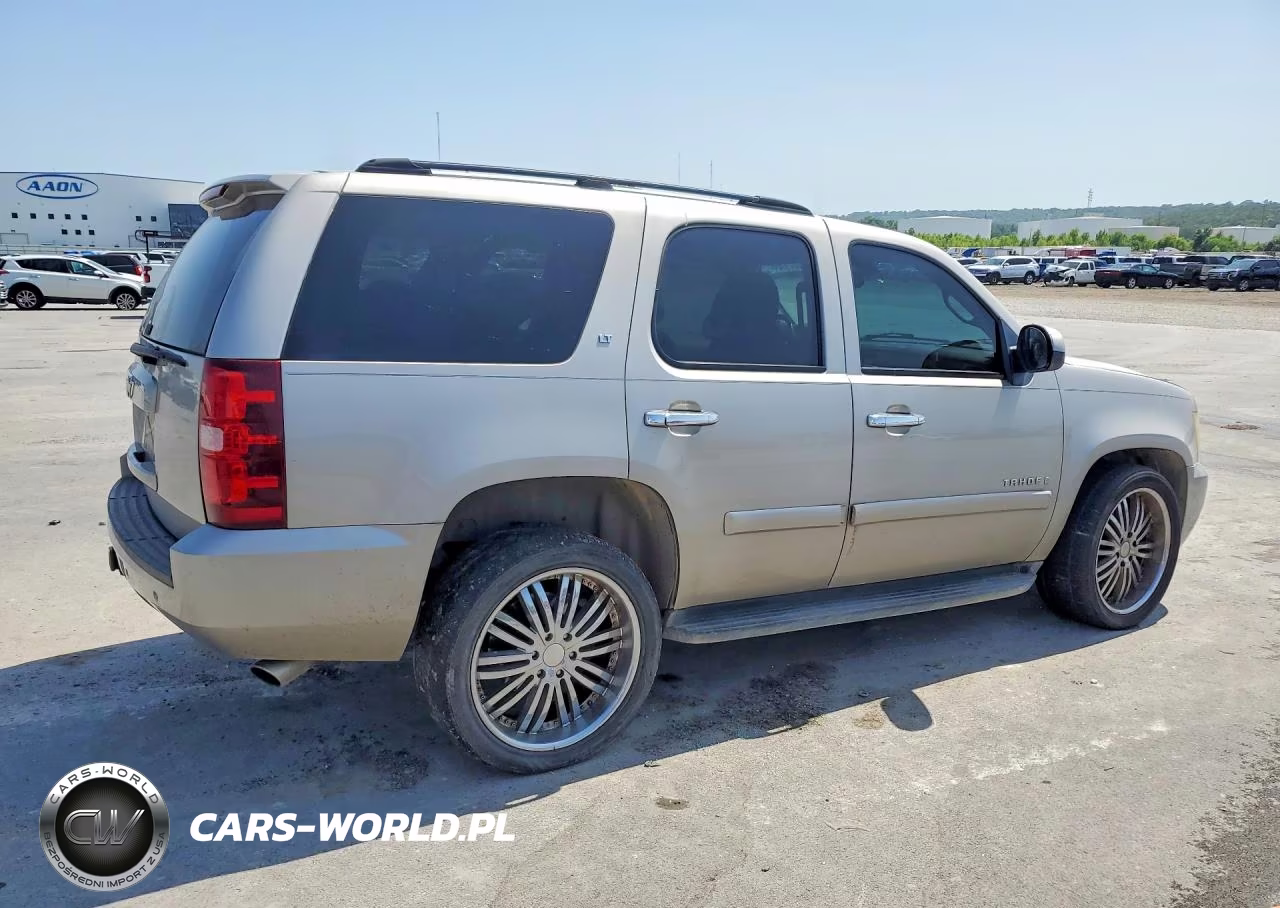 2007 Chevrolet Tahoe C1500 VIN:1GNFC13J67R104484 - 3