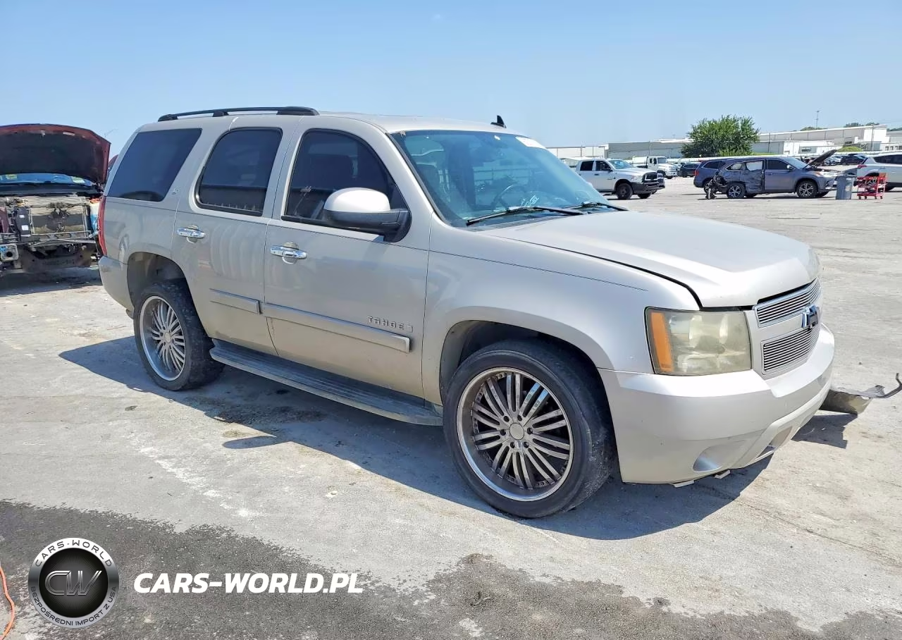 2007 Chevrolet Tahoe C1500 VIN:1GNFC13J67R104484 - 4