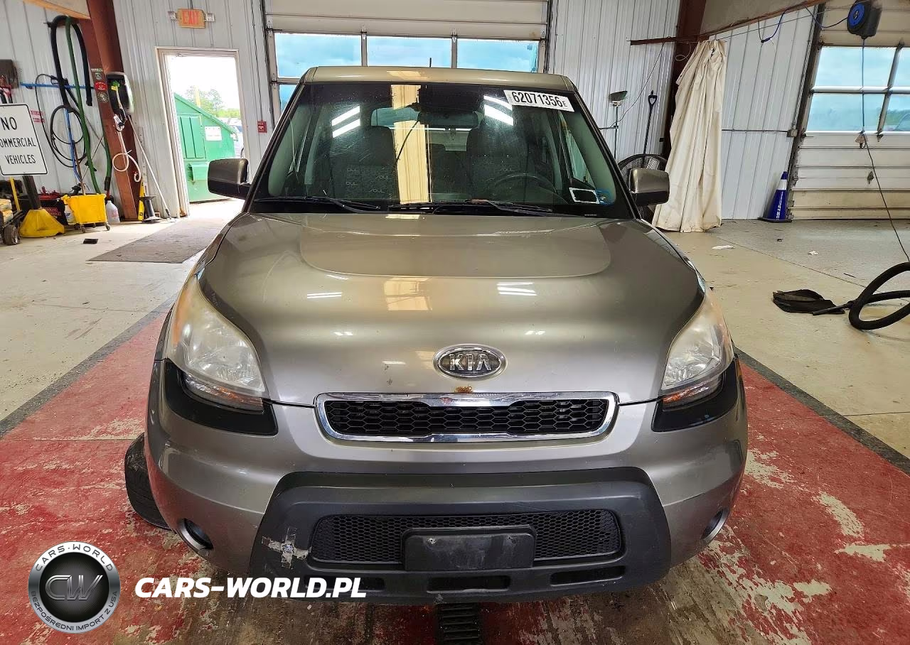 2011 Kia Soul + VIN:KNDJT2A21B7240868 - 5