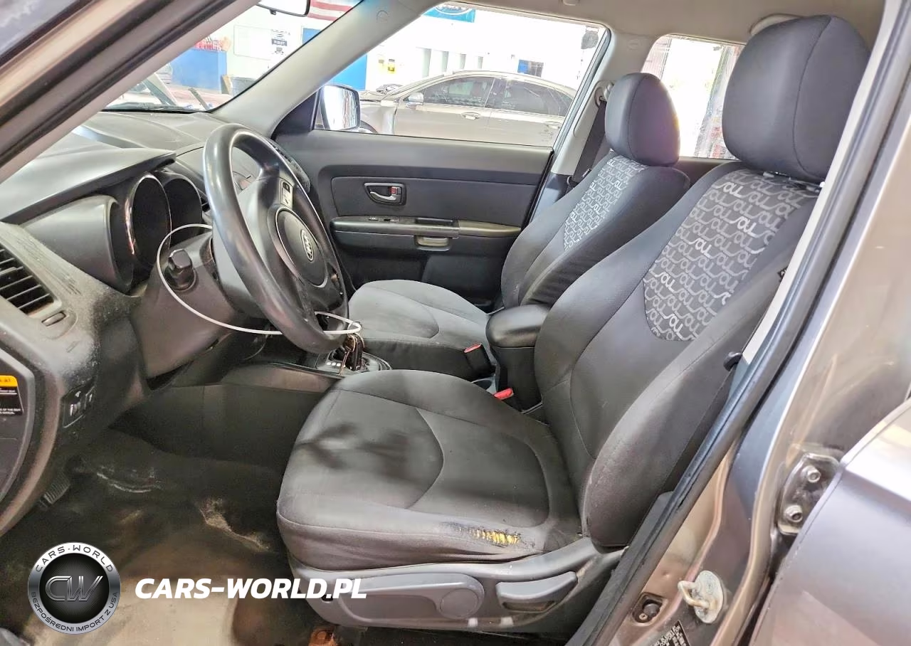 2011 Kia Soul + VIN:KNDJT2A21B7240868 - 7