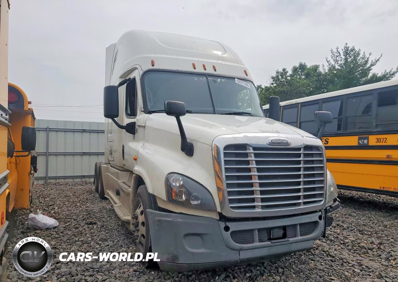 2018 Freightliner Cascadia 1 - Semi Truck VIN:1FUJGLDR4JLJL3685 - 4