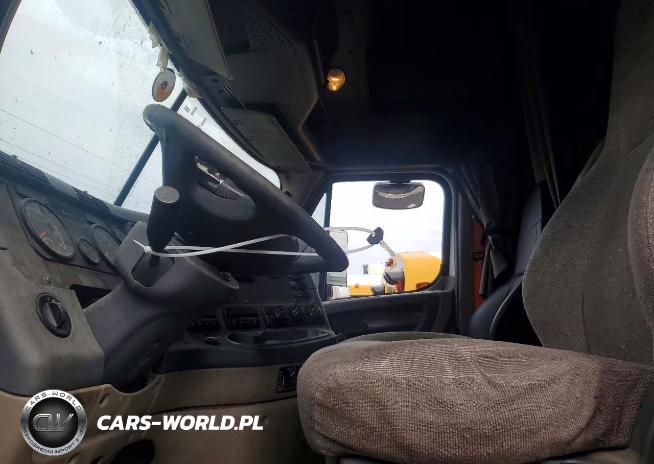 2018 Freightliner Cascadia 1 - Semi Truck VIN:1FUJGLDR4JLJL3685 - 7