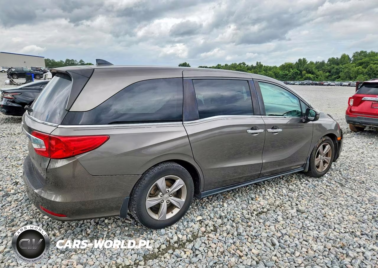 2018 Honda Odyssey Exl VIN:5FNRL6H71JB048189 - 3