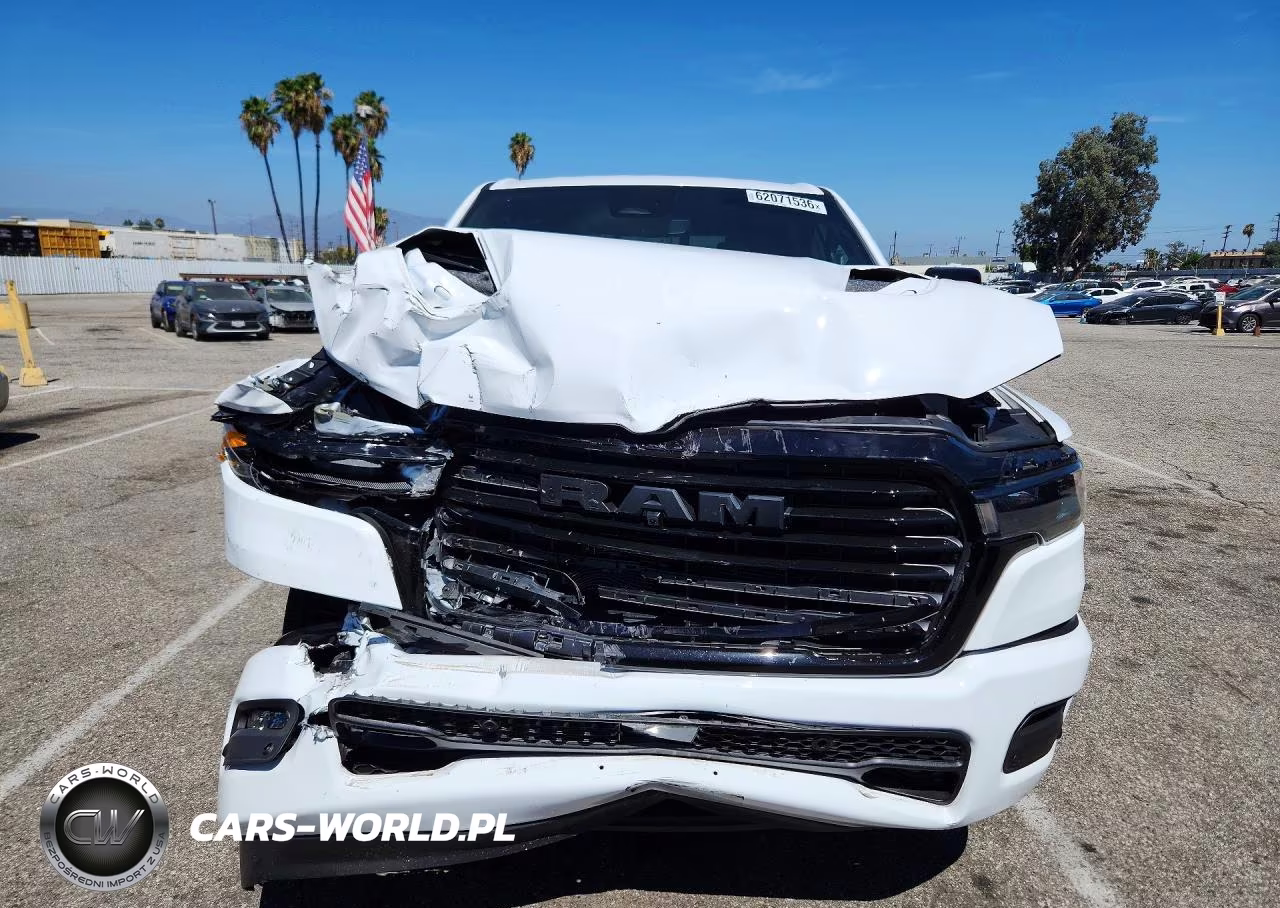 2026 Ram 1500 Laramie VIN:1C6RREJP7TN184194 - 5