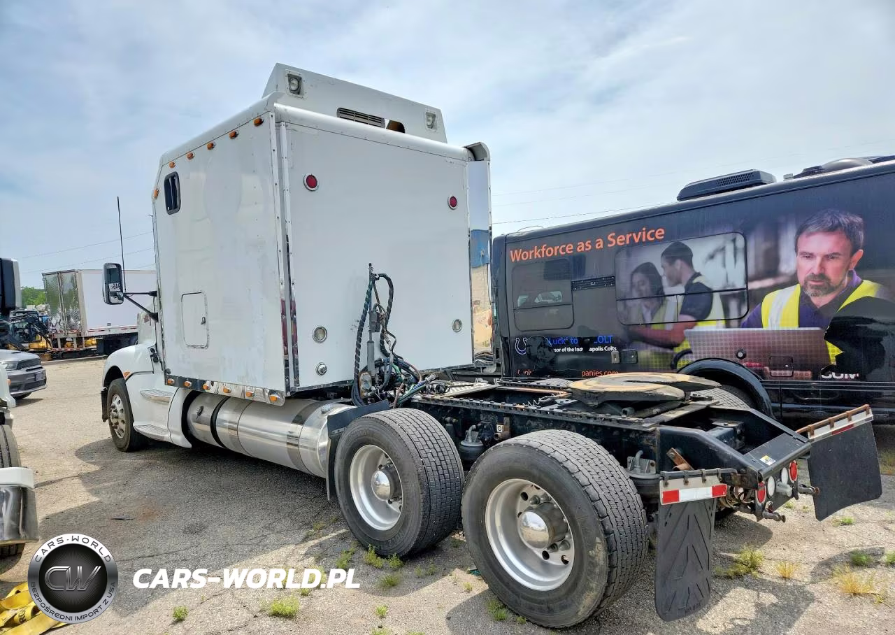 2013 Kenworth Constructi - Semi Truck VIN:1XKAD49XXDJ364396 - 2