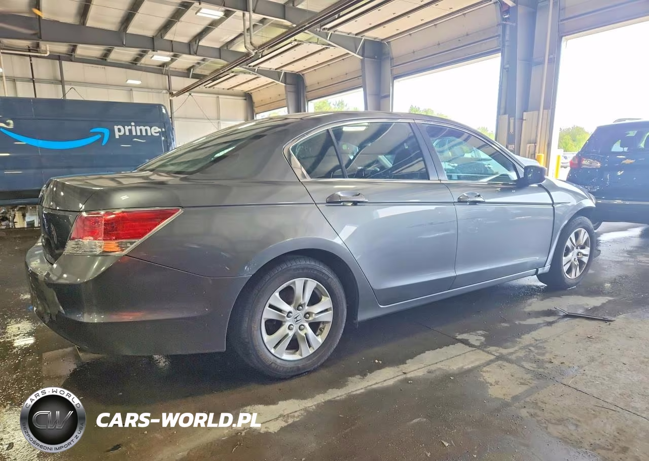 2010 Honda Accord Lxp VIN:1HGCP2F40AA118240 - 3