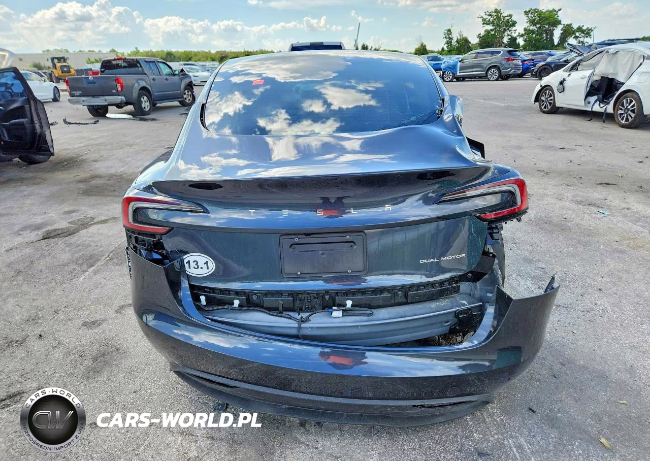 2025 Tesla Model 3 VIN:5YJ3E1EBXSF884130 - 6
