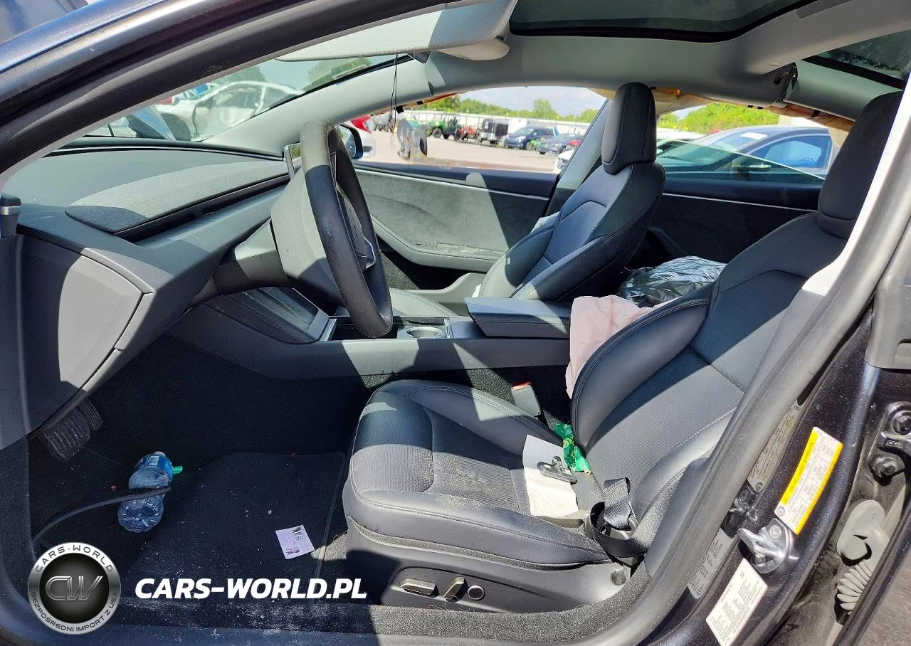2025 Tesla Model 3 VIN:5YJ3E1EBXSF884130 - 7