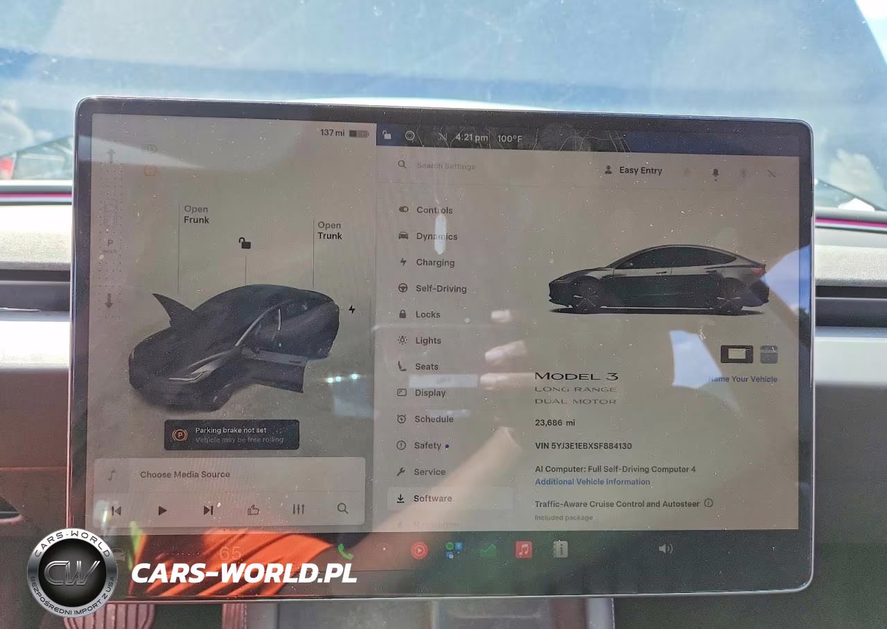 2025 Tesla Model 3 VIN:5YJ3E1EBXSF884130 - 9