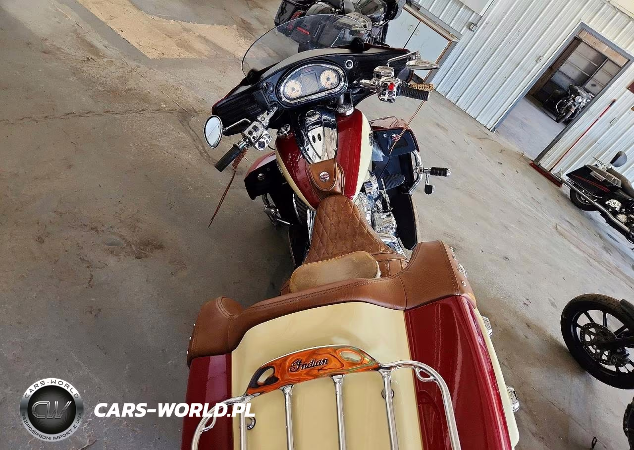 2016 Indian Motorcycle Co. Roadmaster VIN:56KTRAAA7G3333282 - 6