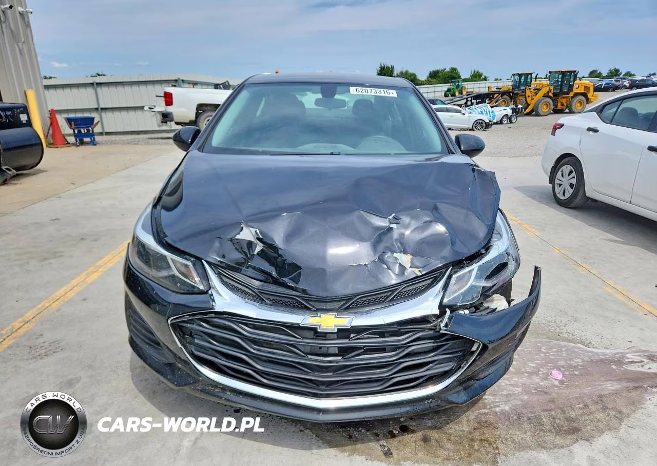 2019 Chevrolet Cruze Lt VIN:1G1BE5SM7K7145322 - 5