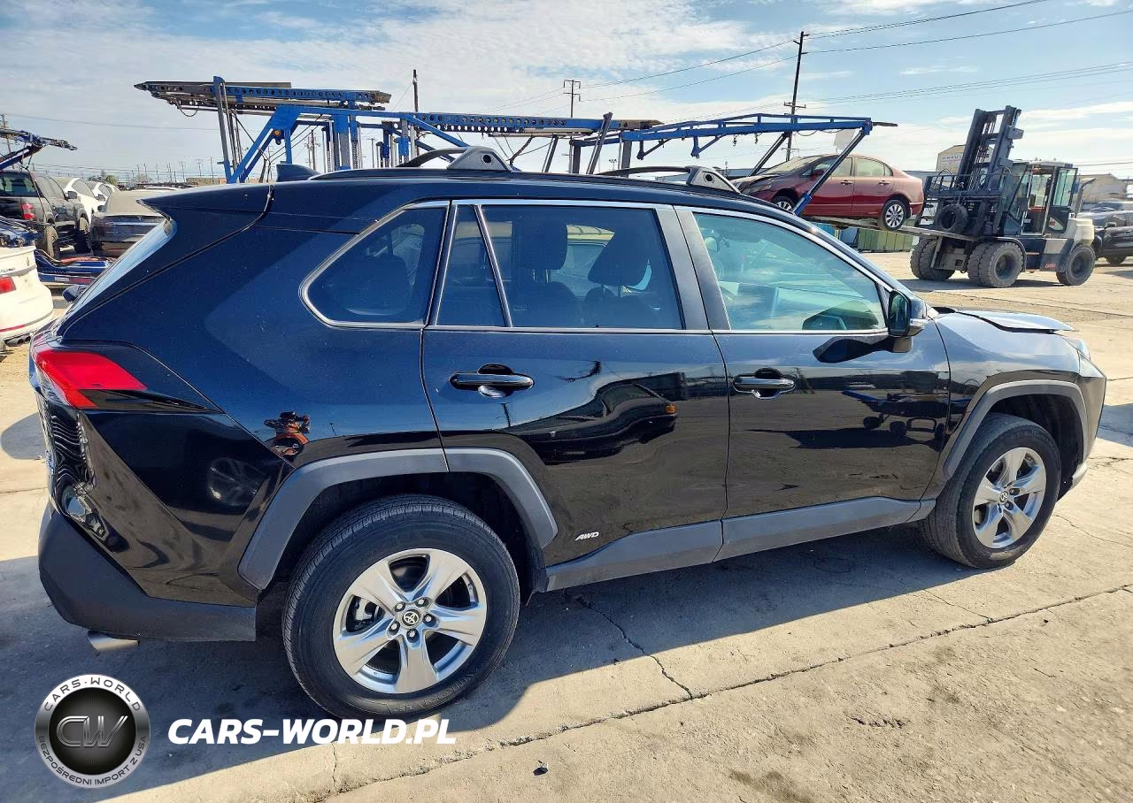 2024 Toyota Rav4 Hybrid Le VIN:4T3MWRFV4RU154162 - 3