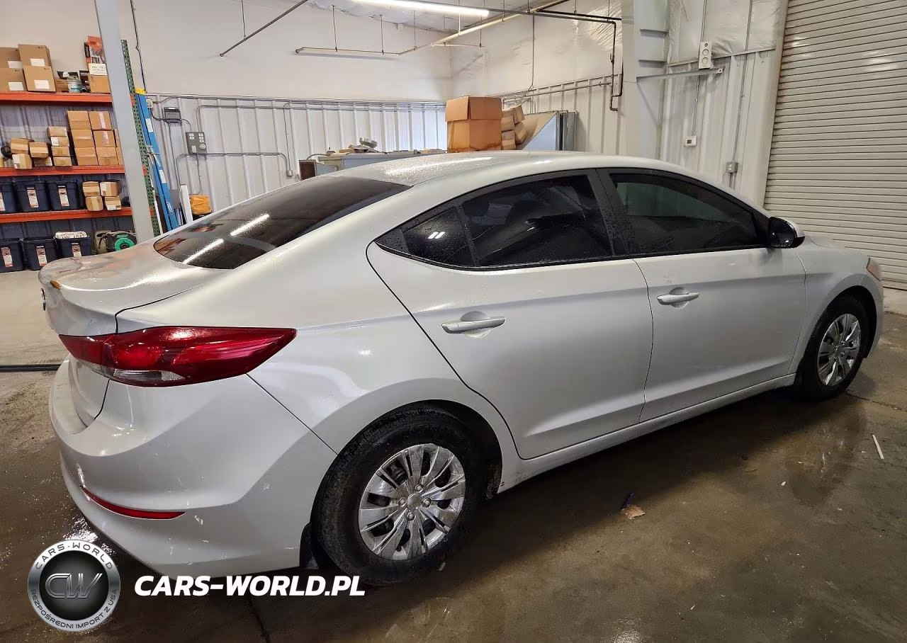 2018 Hyundai Elantra Se VIN:5NPD74LF8JH299245 - 3