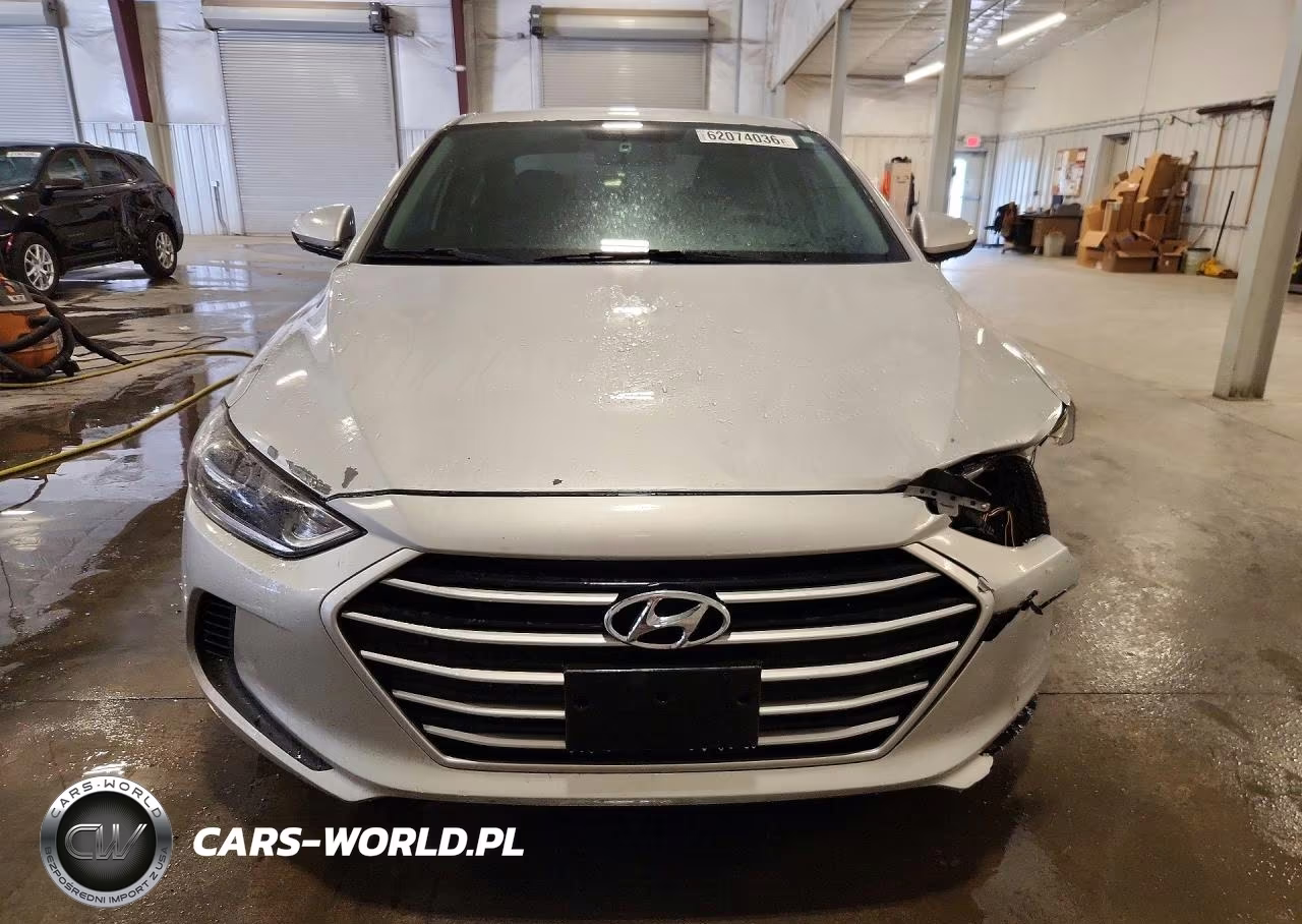 2018 Hyundai Elantra Se VIN:5NPD74LF8JH299245 - 5