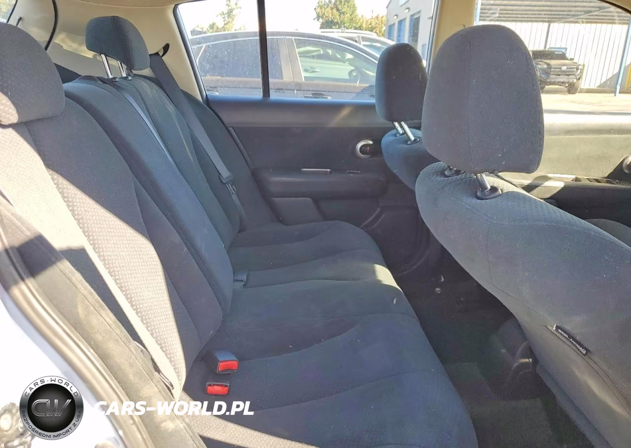2010 Nissan Versa 1.8 S VIN:3N1BC1CP5AL374982 - 10