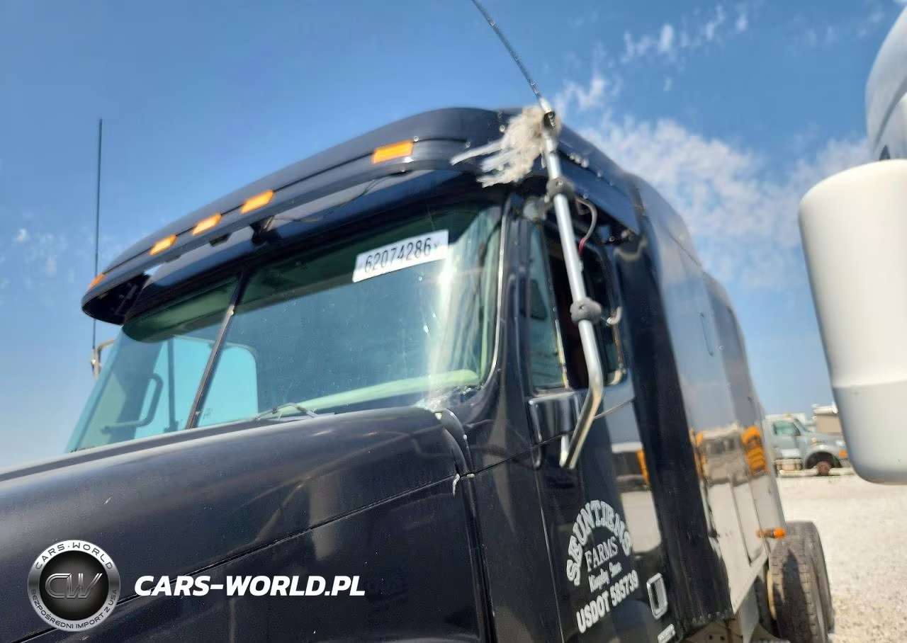 2004 Freightliner Columbia 120 Semi Truck VIN:1FUJA6CG54LM28267 - 12