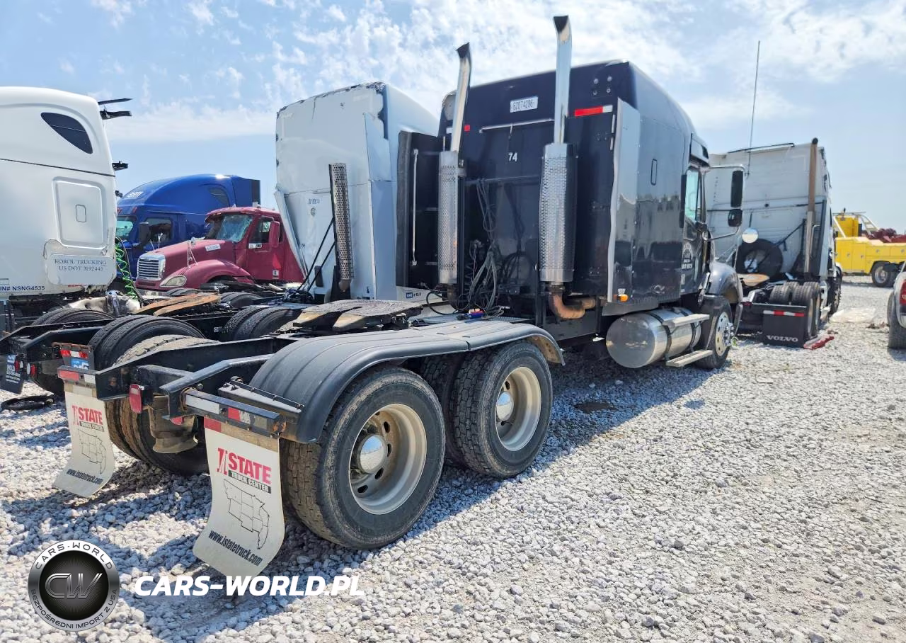 2004 Freightliner Columbia 120 Semi Truck VIN:1FUJA6CG54LM28267 - 3