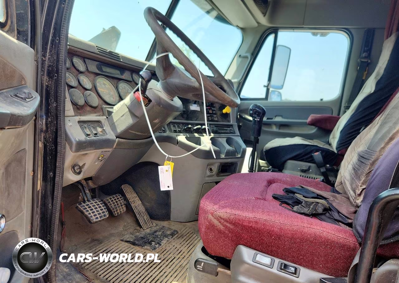 2004 Freightliner Columbia 120 Semi Truck VIN:1FUJA6CG54LM28267 - 7