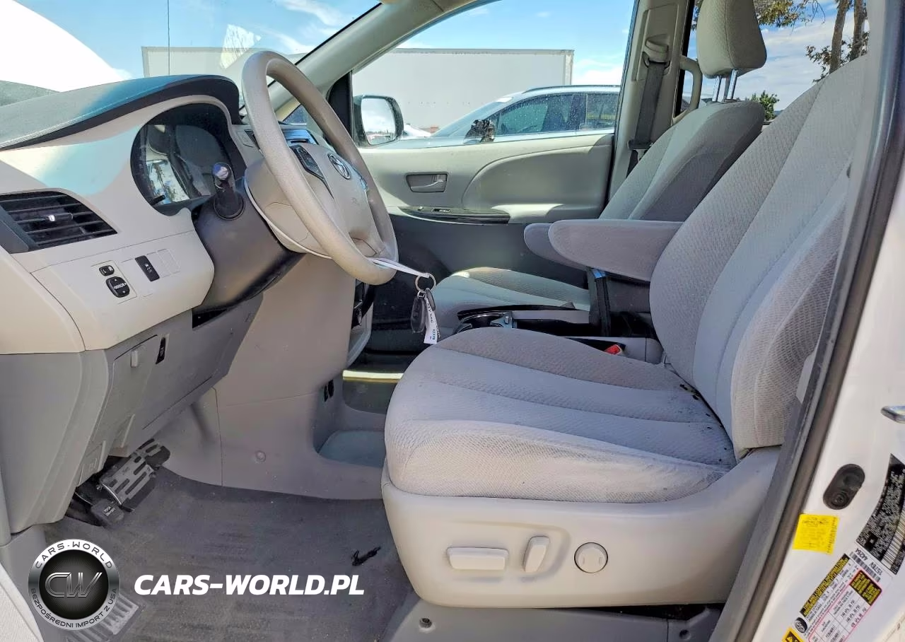 2012 Toyota Sienna Le VIN:5TDKK3DC6CS272935 - 7