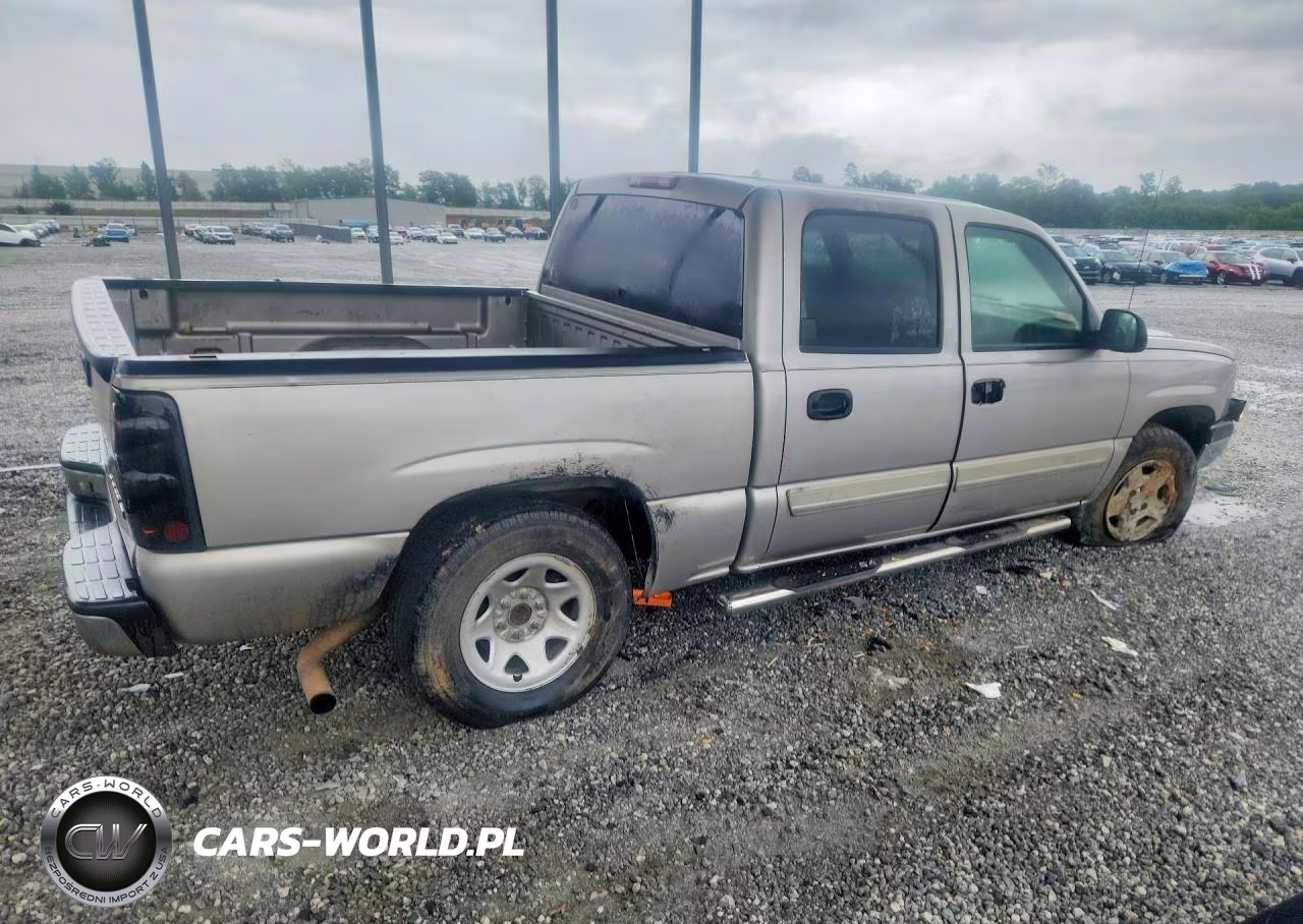 2005 Chevrolet Silverado C1500 VIN:2GCEC13T051155622 - 3