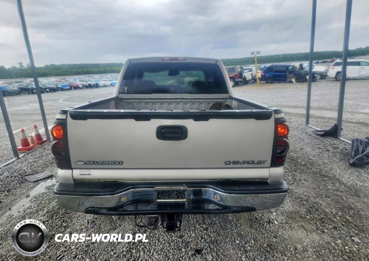 2005 Chevrolet Silverado C1500 VIN:2GCEC13T051155622 - 6