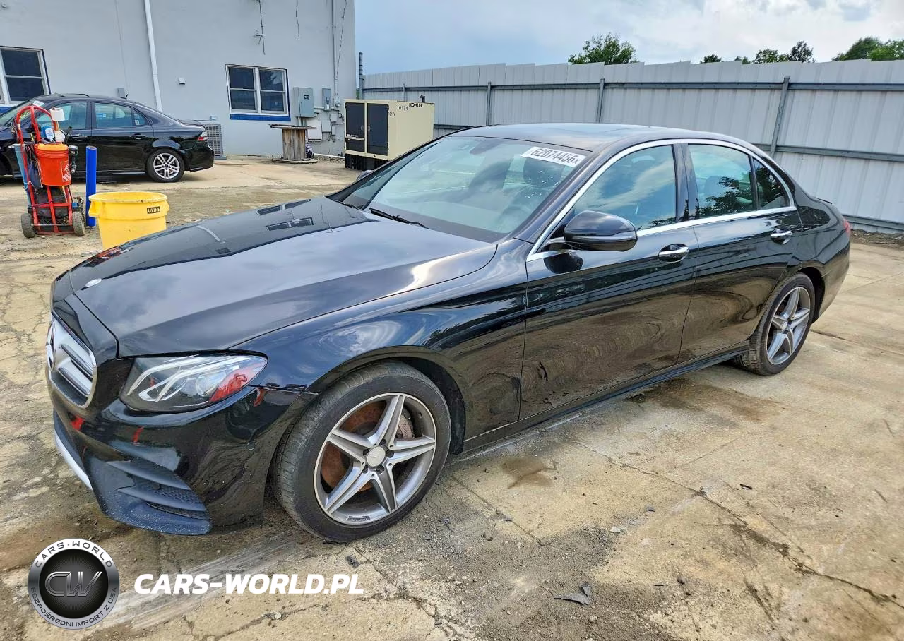 2017 Mercedes-Benz E 300 4Matic – zdjęcie 1 z 12