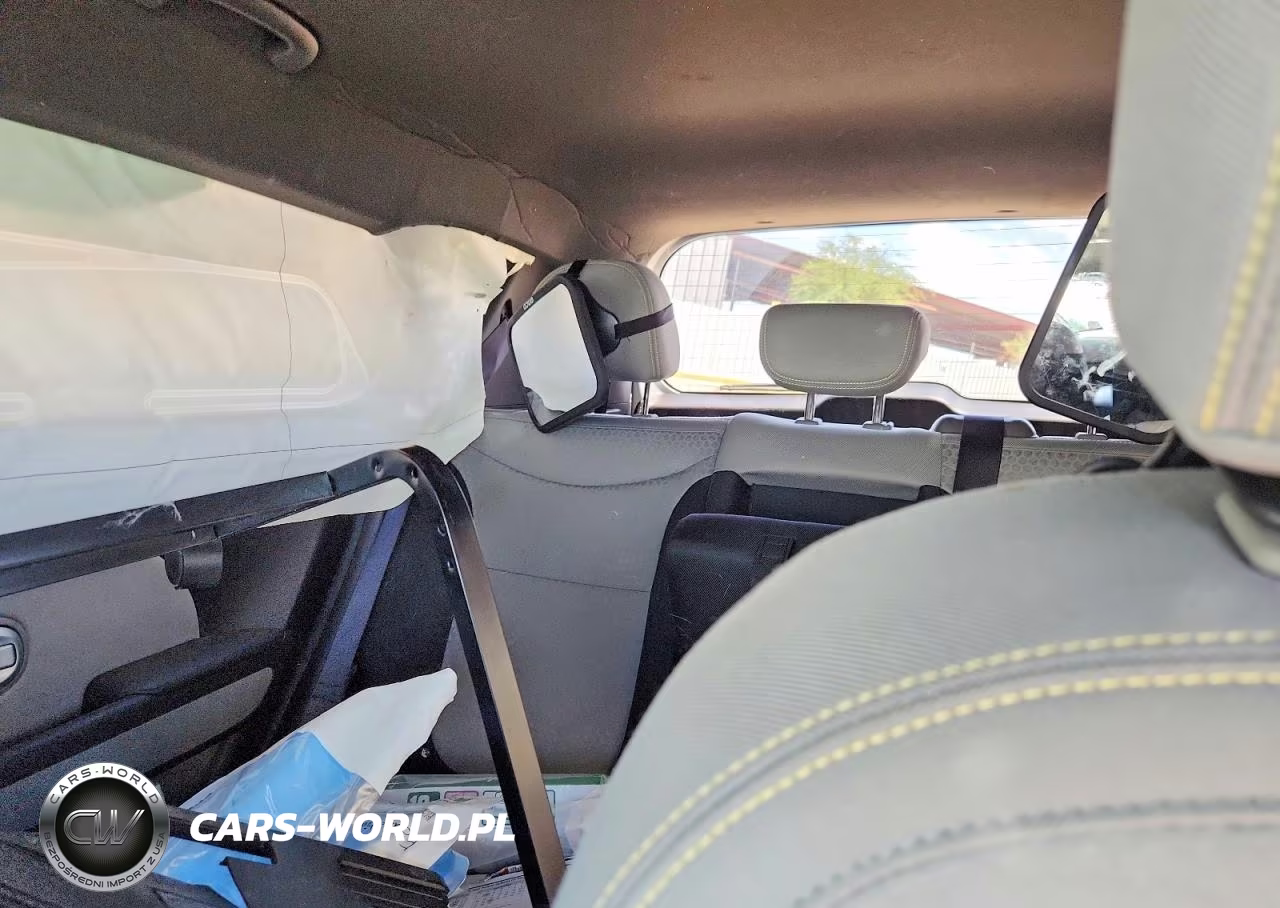 2015 Kia Soul + VIN:KNDJP3A58F7801979 - 10