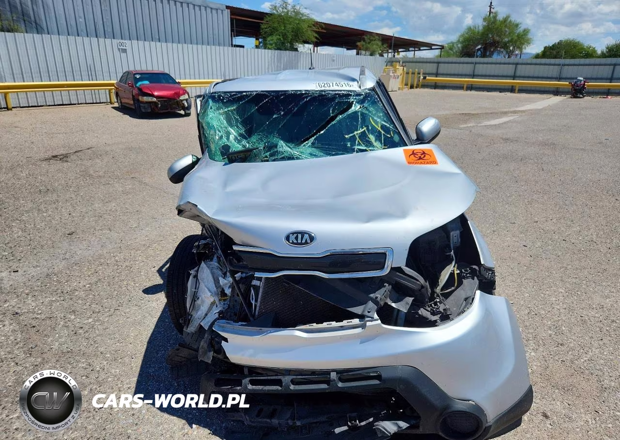 2015 Kia Soul + VIN:KNDJP3A58F7801979 - 5