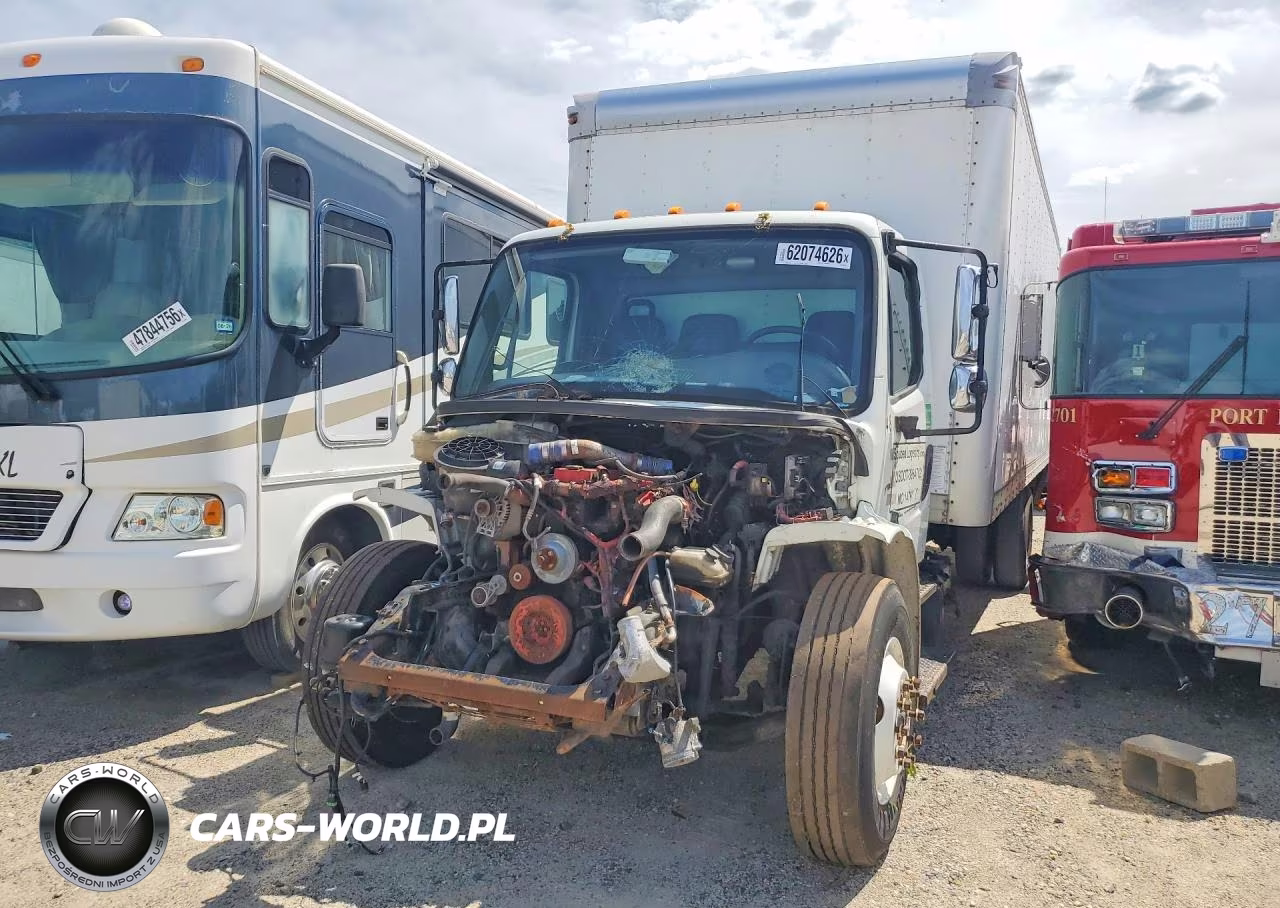 2014 Freightliner Business Class M2 Box Truck