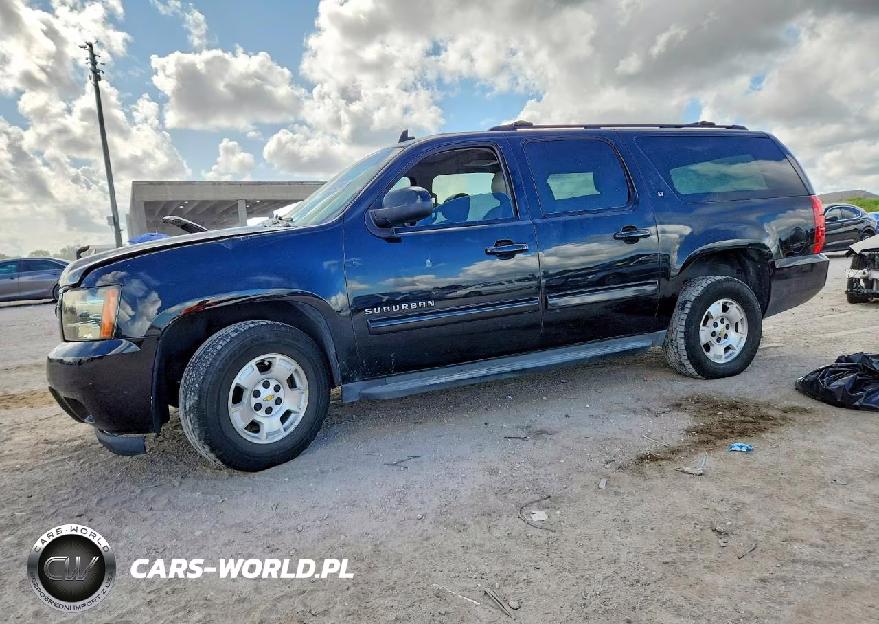 2013 Chevrolet Suburban C1500 Lt