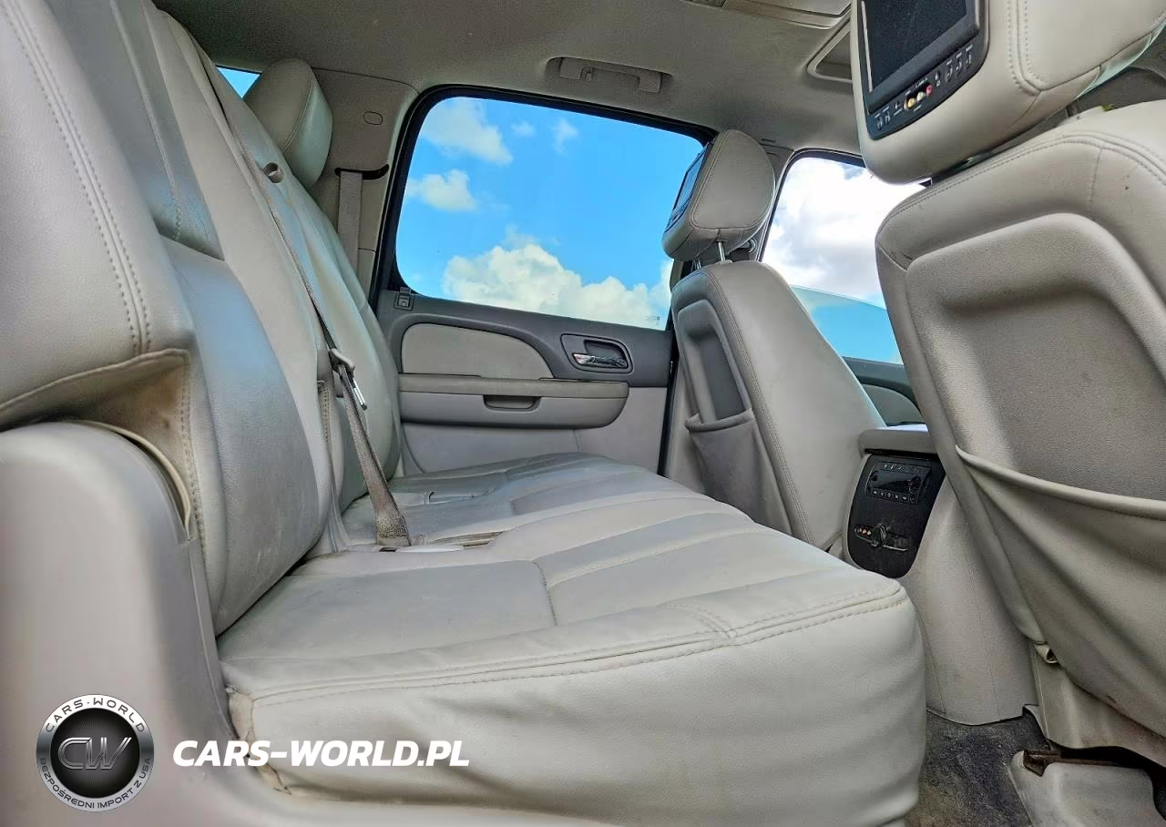 2013 Chevrolet Suburban C1500 Lt VIN:1GNSCJE09DR120614 - 11
