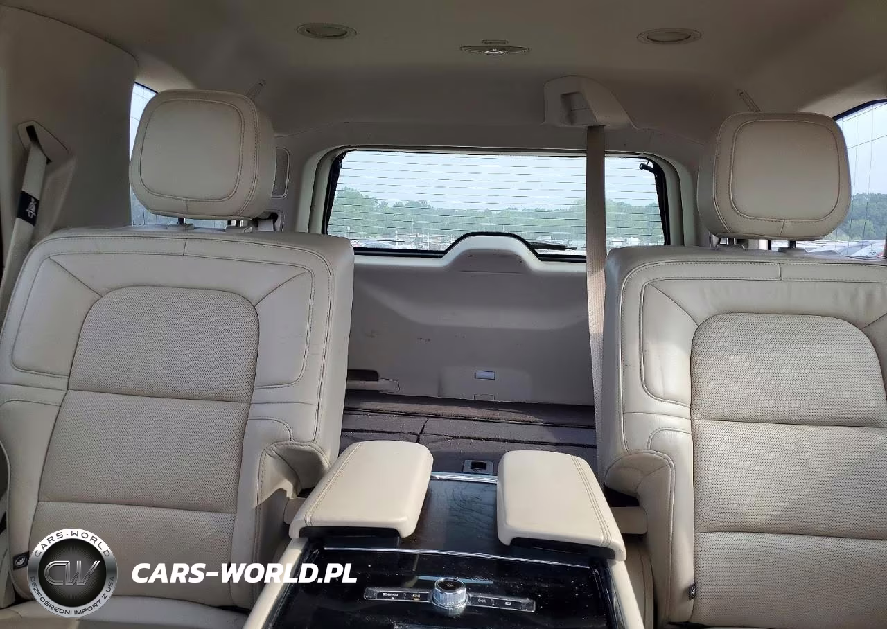 2019 Lincoln Navigator Reserve VIN:5LMJJ2LT4KEL23811 - 10