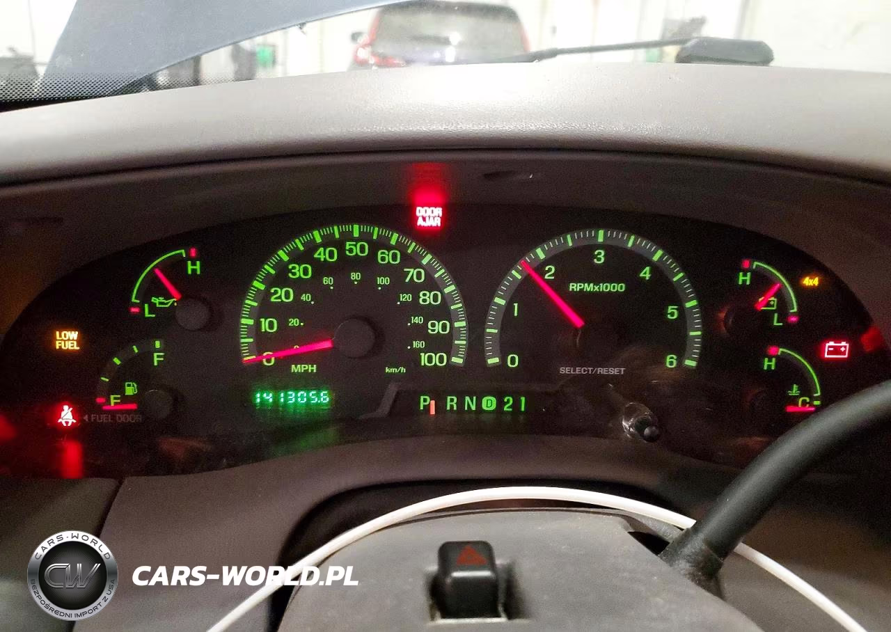 2002 Ford Expedition Eddie Bauer VIN:1FMPU18L42LA06226 - 9