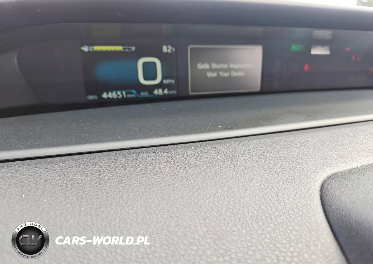 2020 Toyota Prius Le VIN:JTDKARFU4L3124831 - 9
