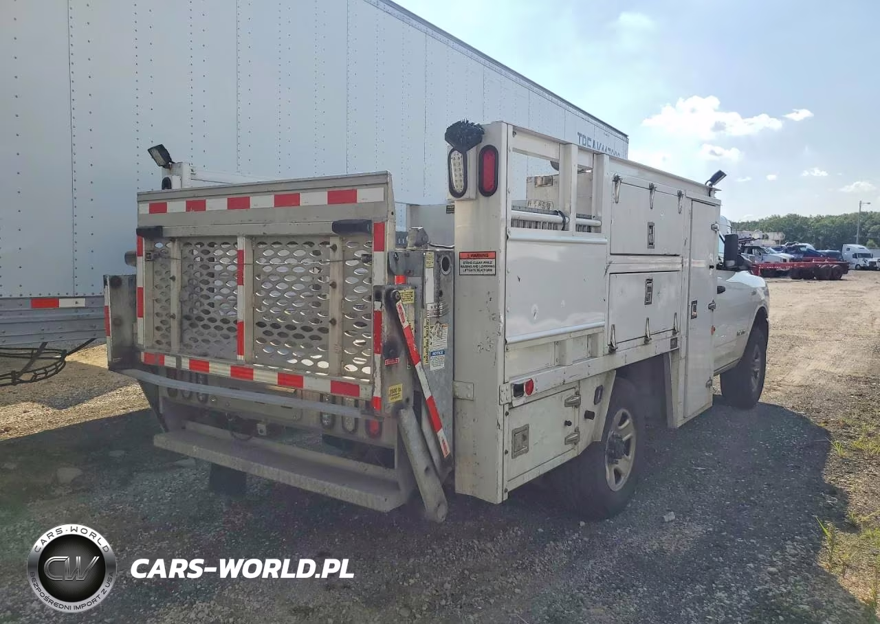 2019 Ram 3500 VIN:3C7WR8AJ4KG649890 - 3