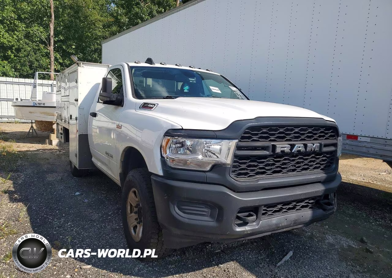 2019 Ram 3500 VIN:3C7WR8AJ4KG649890 - 4
