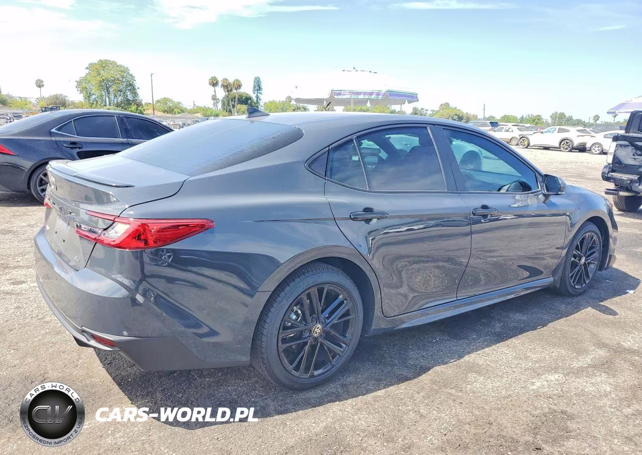 2025 Toyota Camry Xse VIN:4T1DAACK2SU193471 - 3
